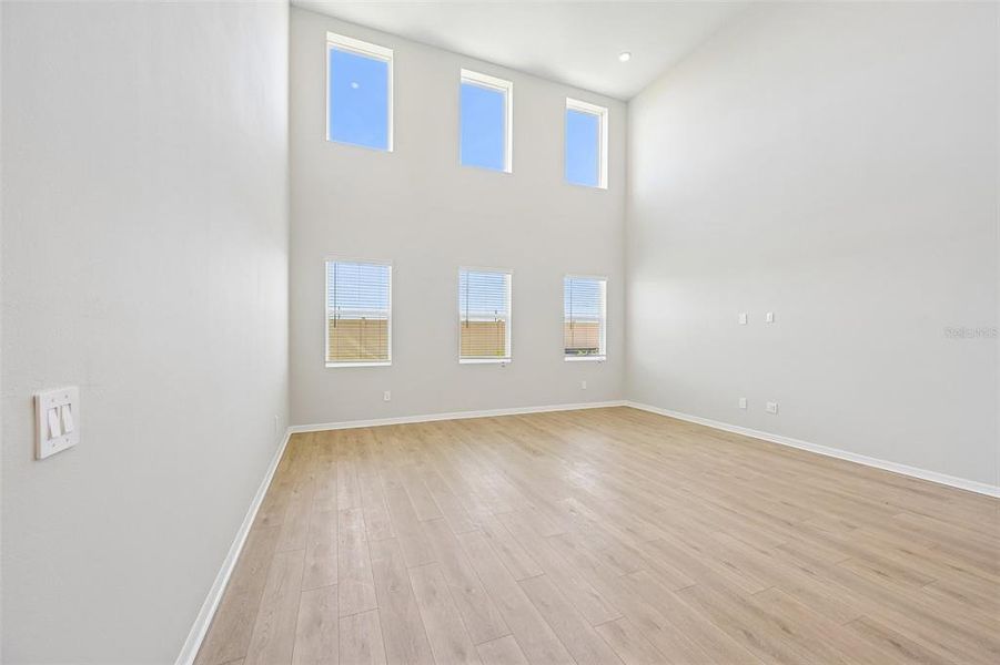 Spacious, unfurnished interior of a new home in , Parrish (Image 17).