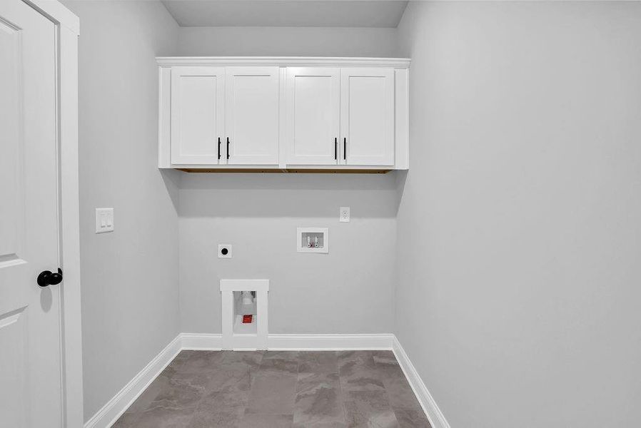 Spacious, unfurnished interior of a new home in , Monroe (Image 28). Spacious, unfurnished interior of a new home in , Monroe (Image 28).
