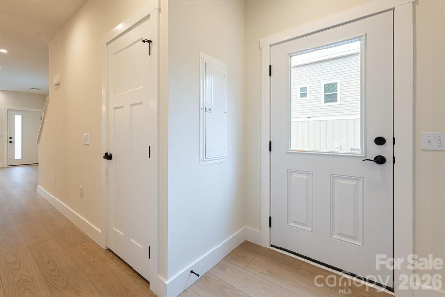 Spacious, unfurnished interior of a new home in , Asheville (Image 32).