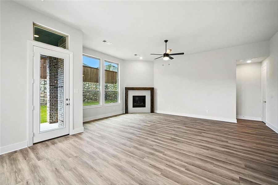 Spacious, unfurnished interior of a new home in Gateway Village - The Reserve: 50ft. lots, Denison (Image 20). Spacious, unfurnished interior of a new home in Gateway Village - The Reserve: 50ft. lots, Denison (Image 20).