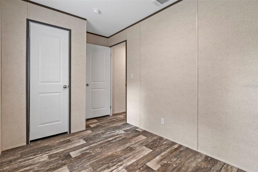 Spacious, unfurnished interior of a new home in , Webster (Image 22).