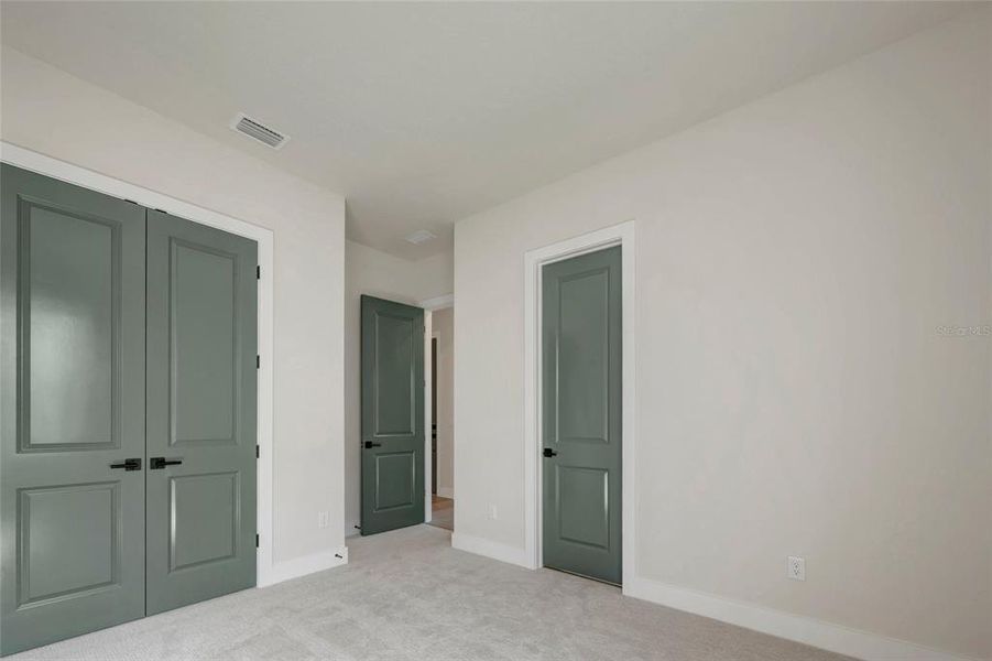 Spacious, unfurnished interior of a new home in Palmera Wellen Park – Executive Series, Venice (Image 36). Spacious, unfurnished interior of a new home in Palmera Wellen Park – Executive Series, Venice (Image 36).