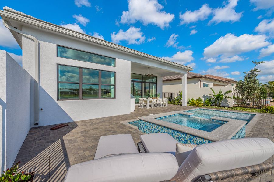Representative exterior details of a home built from the Venice by GL Homes in Valencia Grand (55+), Boynton Beach (Image 24).