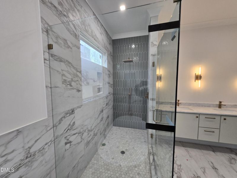 1000007425 1000007425