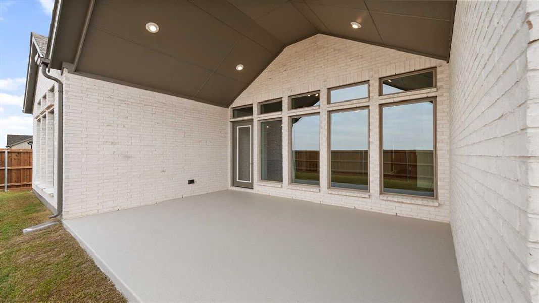 Exterior details and patio area of a home in Myrtle Creek 71', Waxahachie (Image 3). Exterior details and patio area of a home in Myrtle Creek 71', Waxahachie (Image 3).