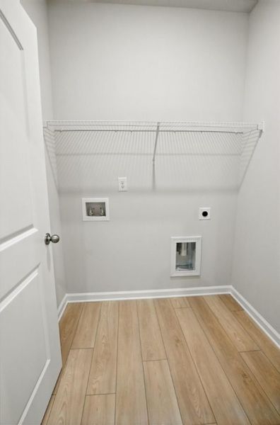 Representative unfurnished interior of a home built from the Orchard by Piedmont Residential in Villages at Cedar Hill, Dallas (Image 56).