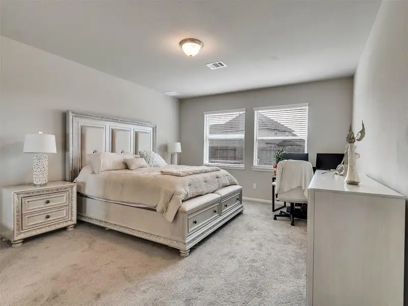 Furnished interior view inside a new home in Park Lakes East, Humble (Image 15). Furnished interior view inside a new home in Park Lakes East, Humble (Image 15).