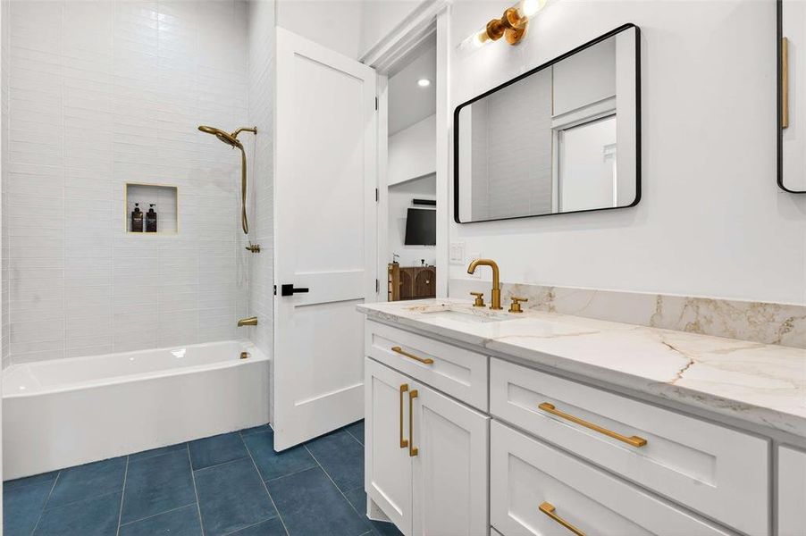 Furnished interior view inside a new home in , Dallas (Image 17).