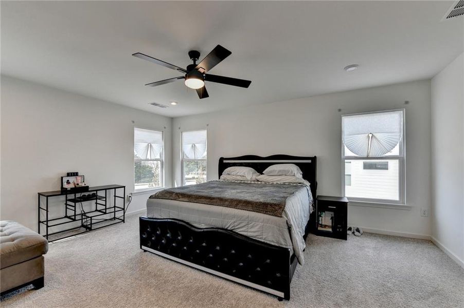 Furnished interior view inside a new home in Sweetbay Farm, Lawrenceville (Image 42).