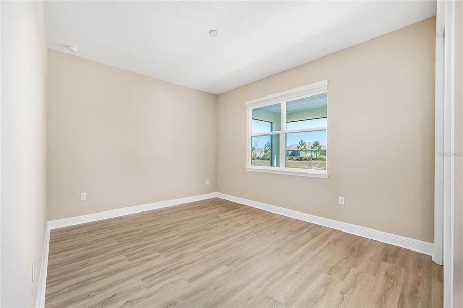 Spacious, unfurnished interior of a new home in , Ocala (Image 14).