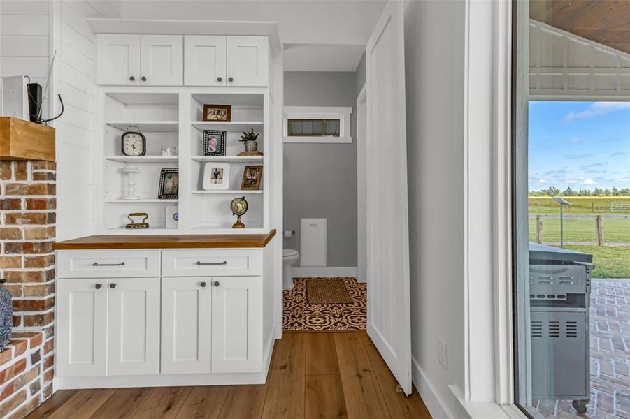 Furnished interior view inside a new home in , Arcadia (Image 58).