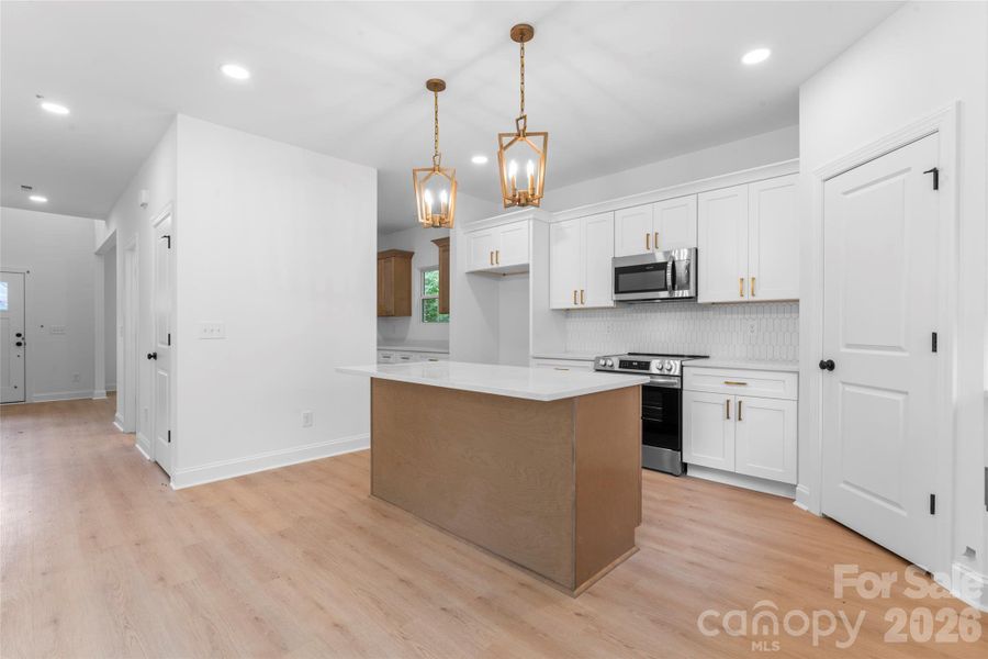 Furnished interior view inside a new home in , Harrisburg (Image 10).