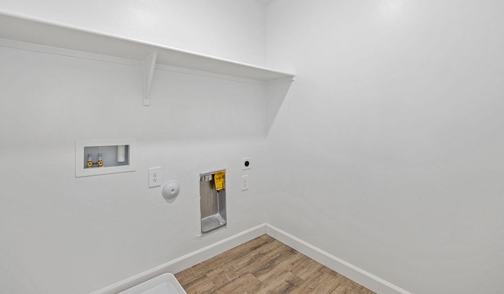 Representative unfurnished interior of a home built from the C30K - Kleindale by D.R. Horton in Hanson Ridge, Vail (Image 32).