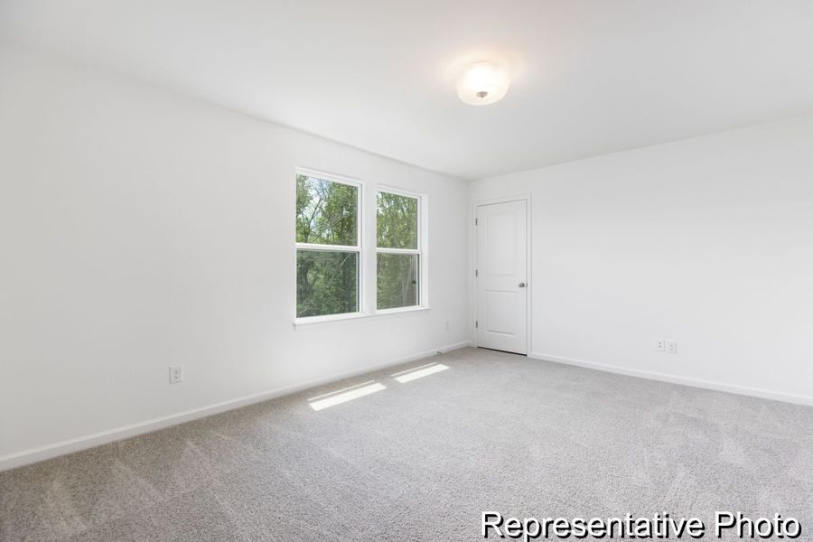 Spacious, unfurnished interior of a new home in River Rock, Winston-Salem (Image 16).