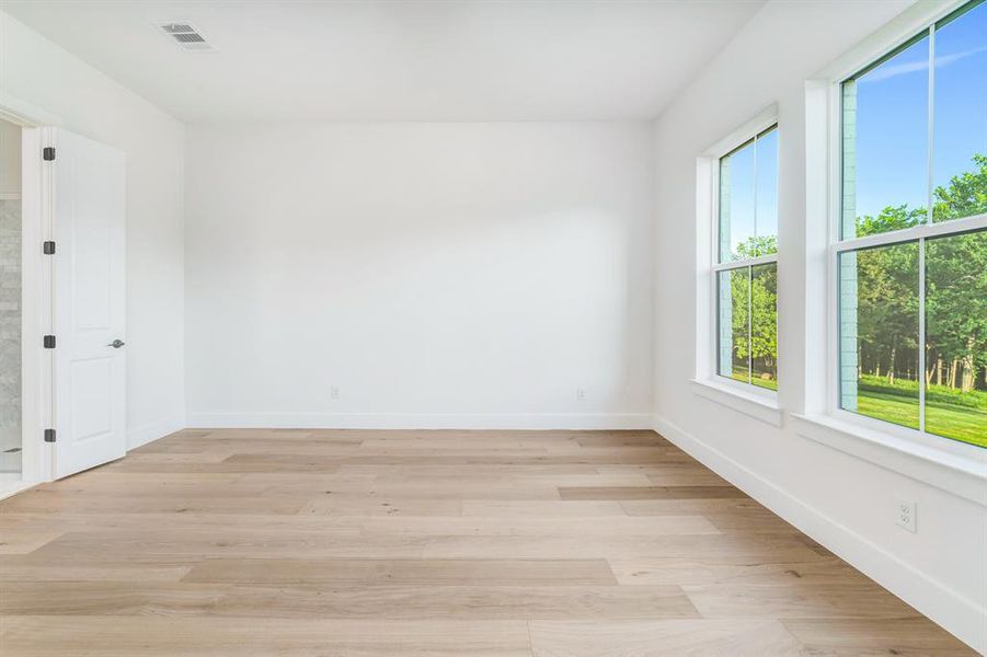 Spacious, unfurnished interior of a new home in , McKinney (Image 27).