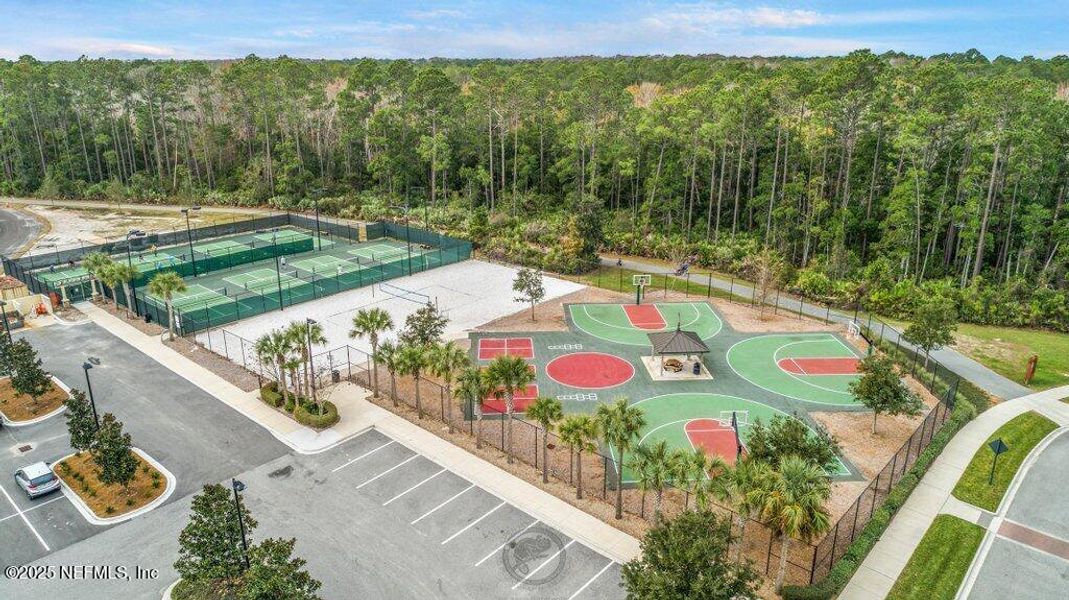 Image 75 of a home in Palm Crest AT Seabrook.
