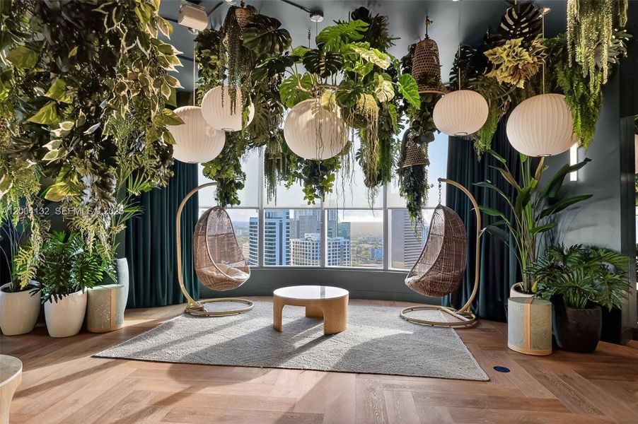 Community amenities in , Miami (Image 38).