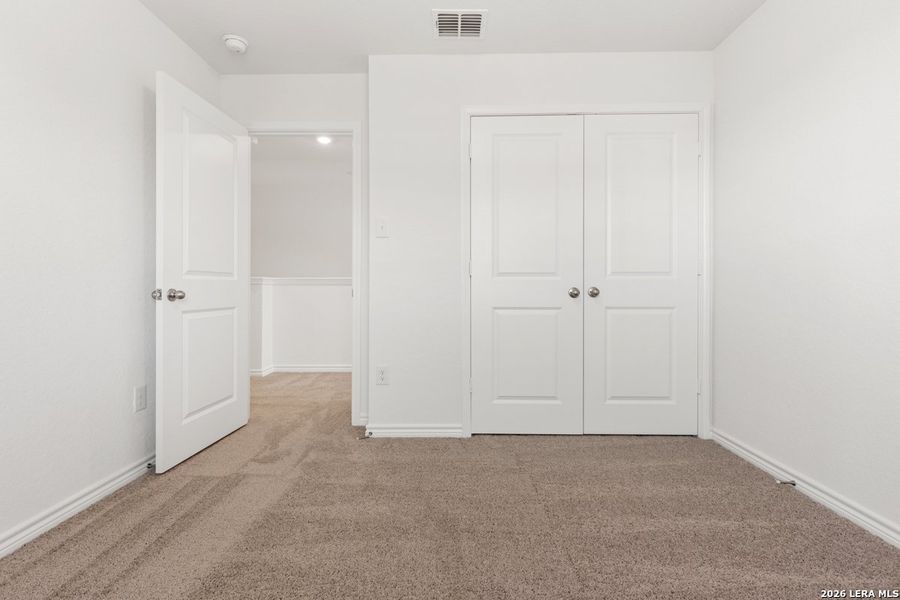 Spacious, unfurnished interior of a new home in Spanish Trails Villas, San Antonio (Image 25).