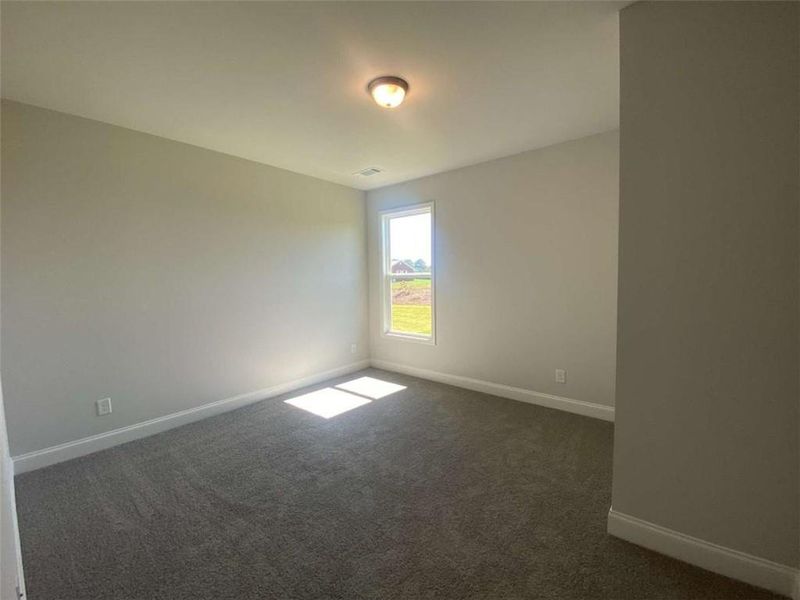 Spacious, unfurnished interior of a new home in , Jefferson (Image 23).