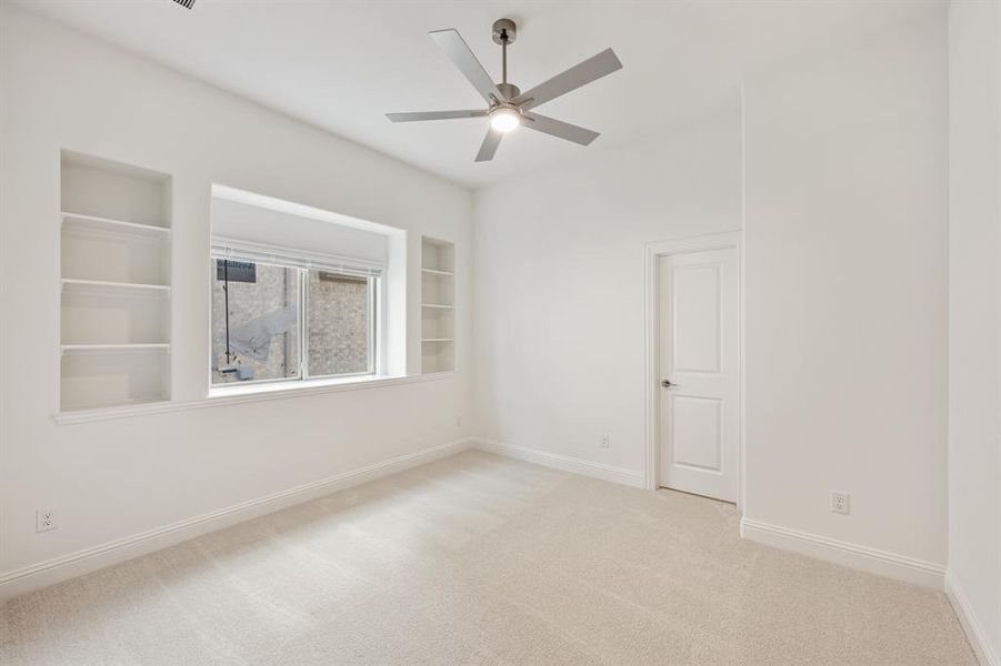 Spacious, unfurnished interior of a new home in Terracina, Rockwall (Image 34).