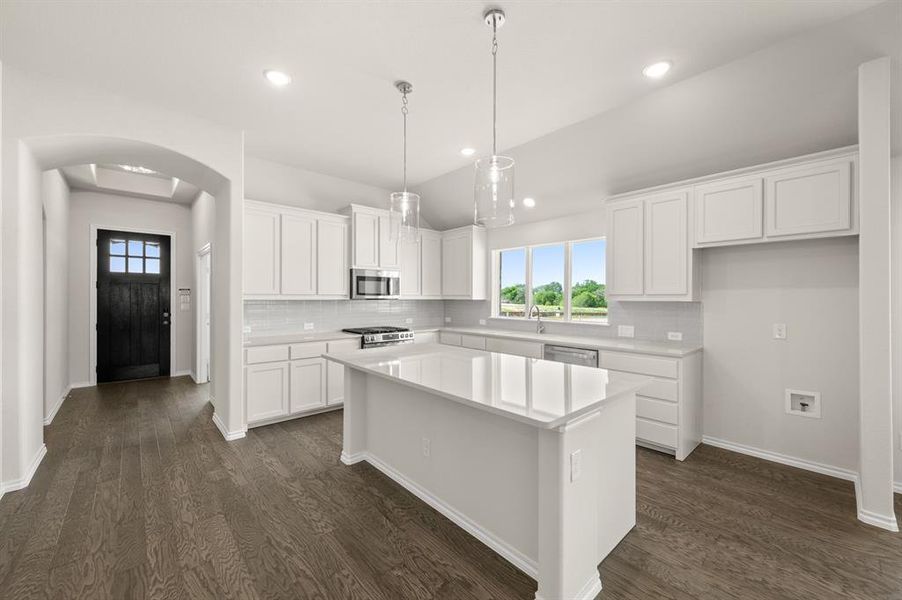2845 Holstein- Kitchen-2