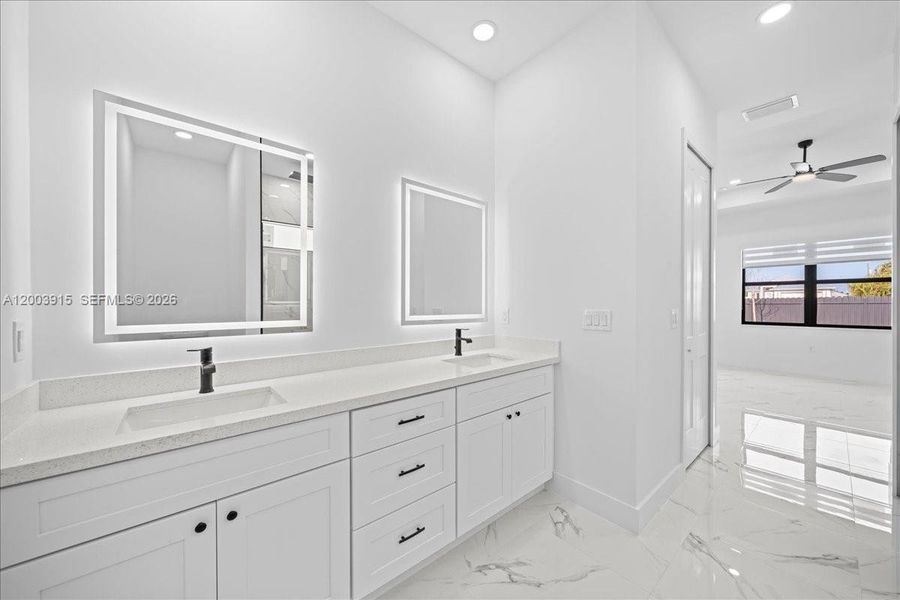 Furnished interior view inside a new home in , Cape Coral (Image 9).