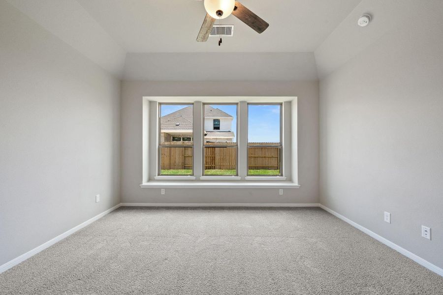 Spacious, unfurnished interior of a new home in The Meadows at Imperial Oaks 60', Conroe (Image 18). Spacious, unfurnished interior of a new home in The Meadows at Imperial Oaks 60', Conroe (Image 18).