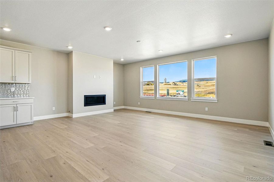 9329 Russell Circle ~ Ready Now