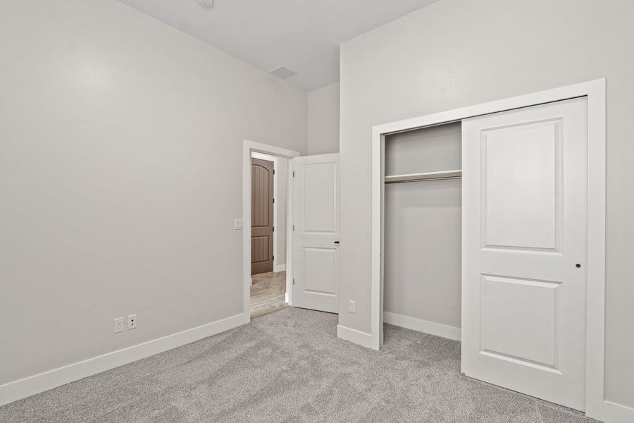 Spacious, unfurnished interior of a new home in Paseo Del Este Unit 9, El Paso (Image 34). Spacious, unfurnished interior of a new home in Paseo Del Este Unit 9, El Paso (Image 34).