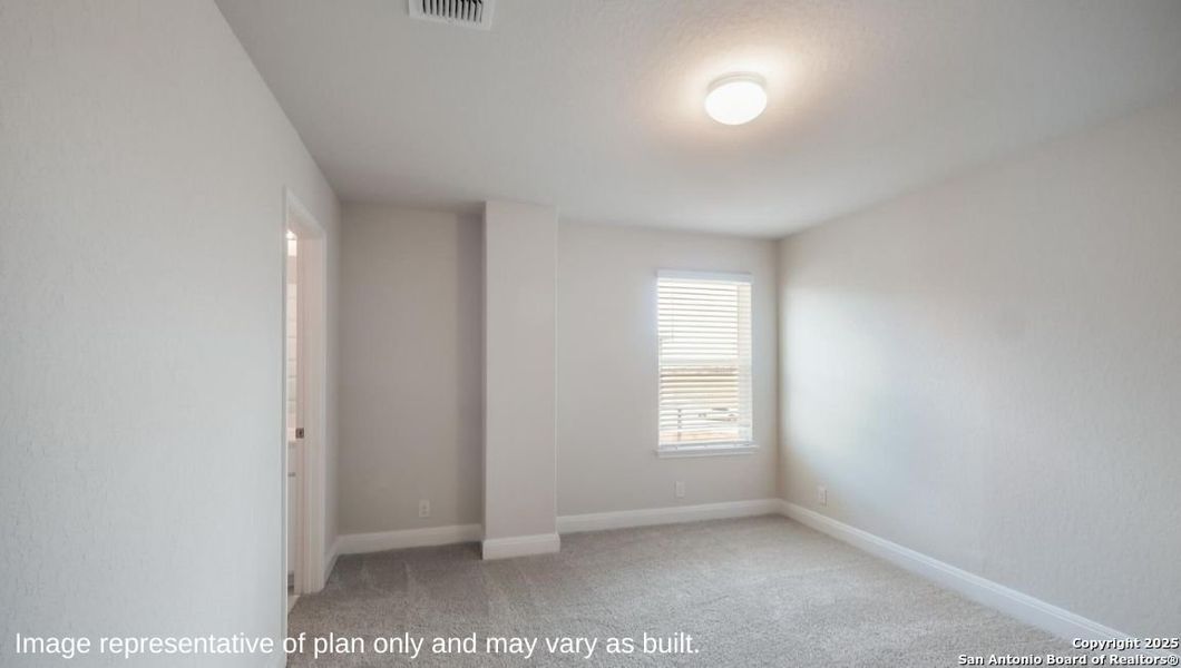 Spacious, unfurnished interior of a new home in Brookstone Creek, San Antonio (Image 28).