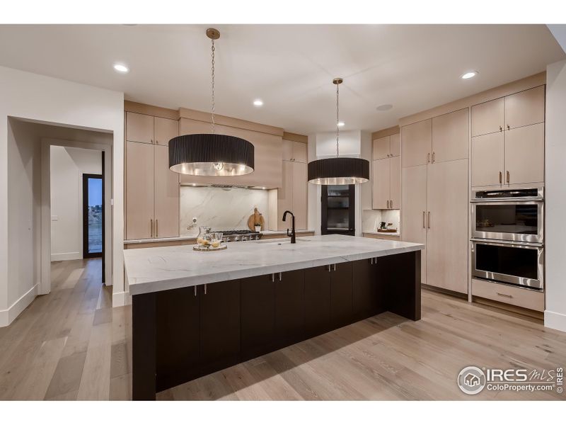 Amazing white oak cabinets!