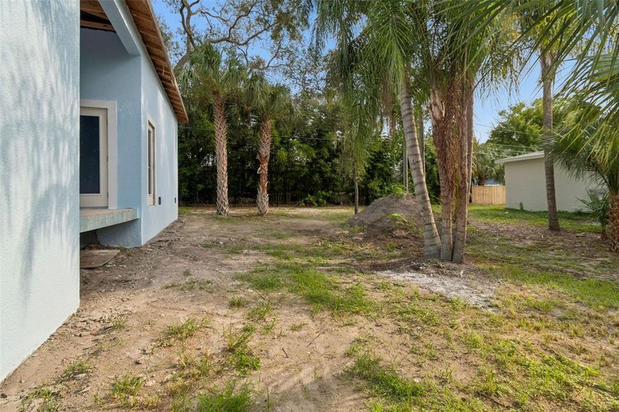 Exterior details and patio area of a home in , Crystal Beach (Image 4).