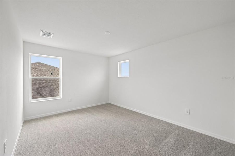 Spacious, unfurnished interior of a new home in Southpointe, Palmetto (Image 24). Spacious, unfurnished interior of a new home in Southpointe, Palmetto (Image 24).