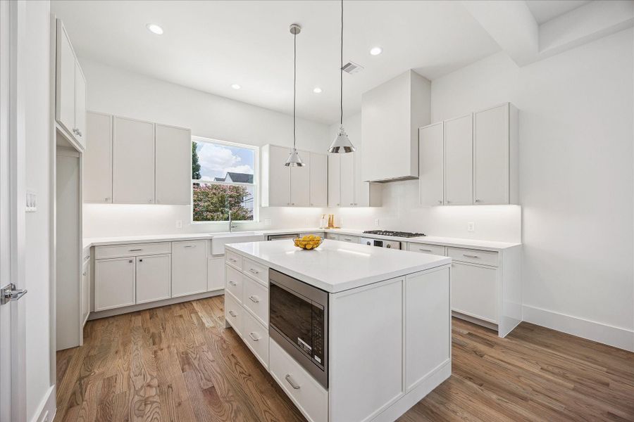 A kitchen that checks every box with style, function and timeless finishes.