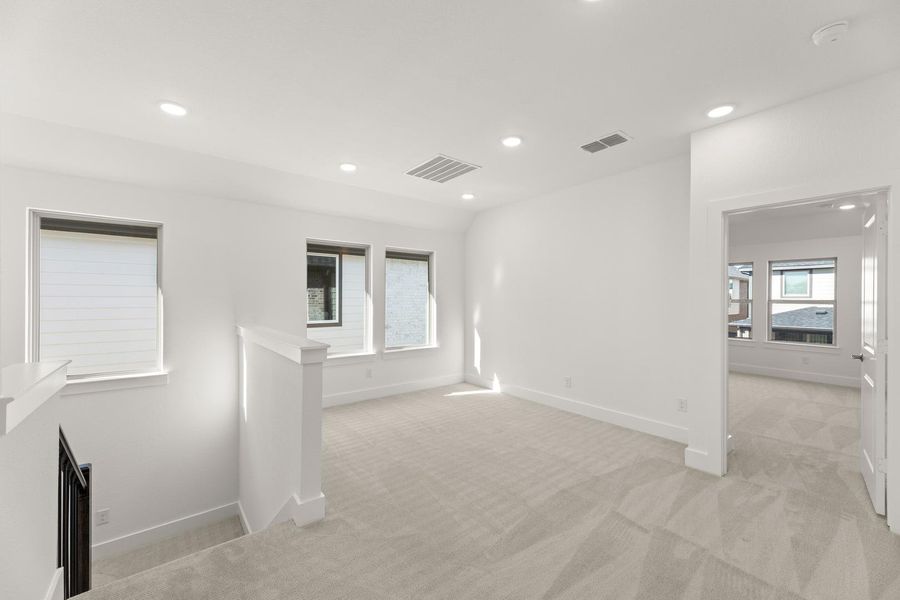Spacious, unfurnished interior of a new home in Union Park, Little Elm (Image 15).