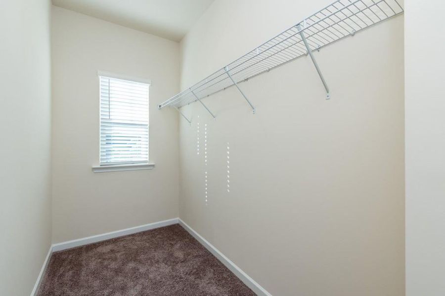 Spacious, unfurnished interior of a new home in Jones Ridge, Dallas (Image 22).