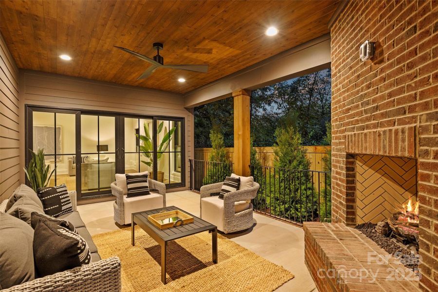 Exterior details and patio area of a home in , Charlotte (Image 30).