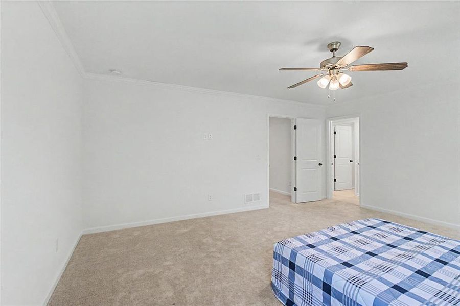 Spacious, unfurnished interior of a new home in , Atlanta (Image 37).