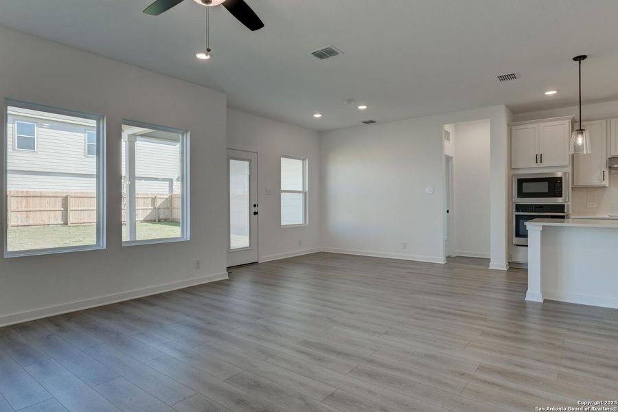 Spacious, unfurnished interior of a new home in The Preserve at the Wilder, Adkins (Image 22). Spacious, unfurnished interior of a new home in The Preserve at the Wilder, Adkins (Image 22).