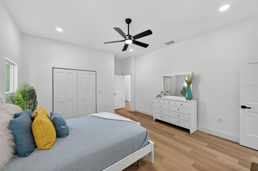 Furnished interior view inside a new home in , Tampa (Image 40). Furnished interior view inside a new home in , Tampa (Image 40).