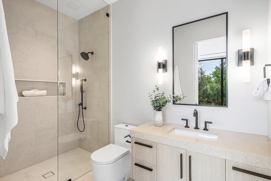 021-810AndrewsAvenue-DelrayBeach-FL-3348