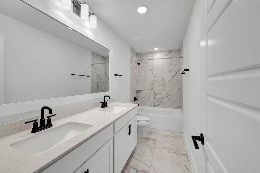 Furnished interior view inside a new home in Sorella, Tomball (Image 16). Furnished interior view inside a new home in Sorella, Tomball (Image 16).