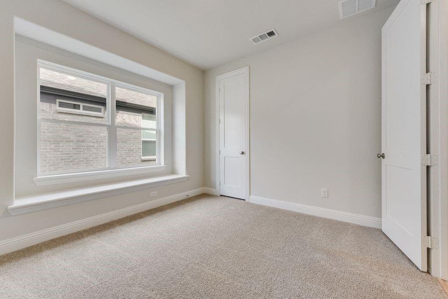 Spacious, unfurnished interior of a new home in Cedar Ridge Estates, Grand Prairie (Image 19). Spacious, unfurnished interior of a new home in Cedar Ridge Estates, Grand Prairie (Image 19).