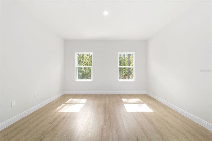 Spacious, unfurnished interior of a new home in , Citrus Springs (Image 26).