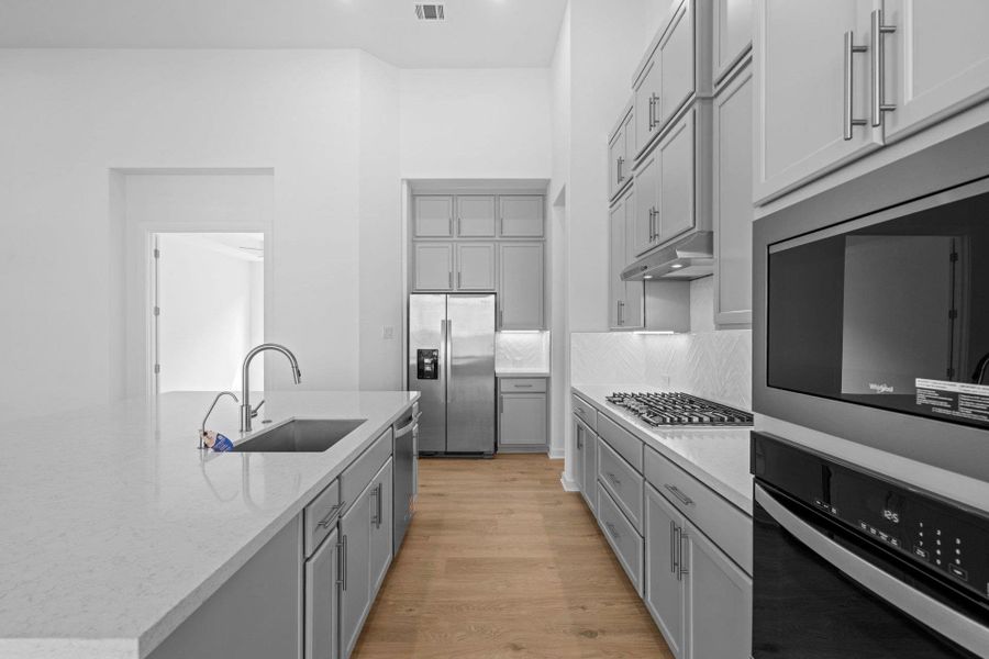 Stunning finishes in Light & Bright Kitchen