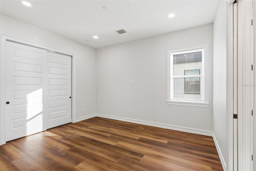 Spacious, unfurnished interior of a new home in , St. Petersburg (Image 47).