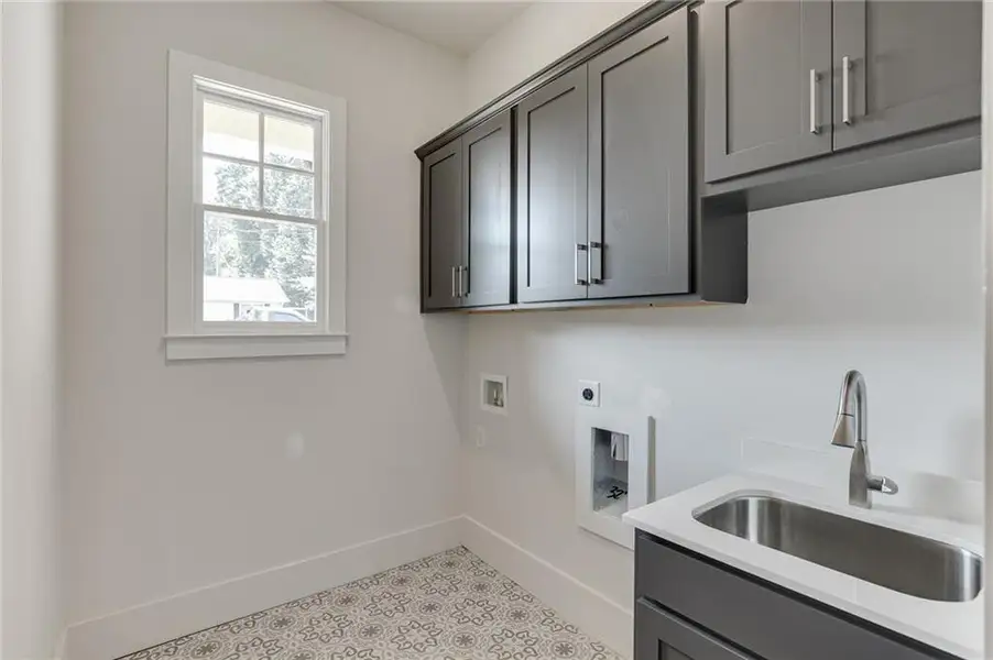 Furnished interior view inside a new home in , Buford (Image 11).