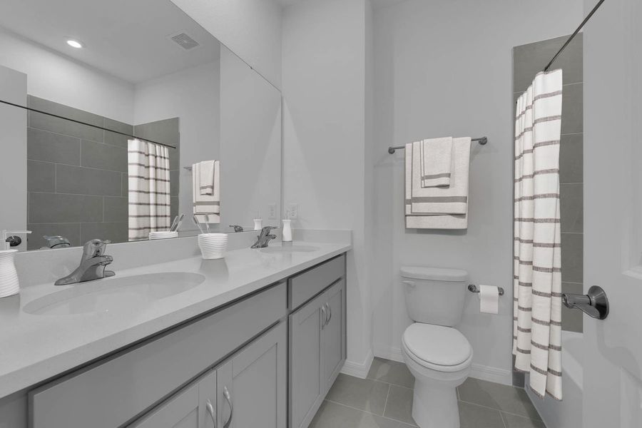 Upper Level Full Bath