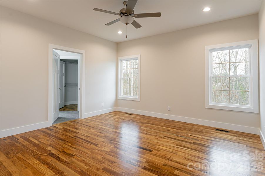 Spacious, unfurnished interior of a new home in , Mars Hill (Image 35).