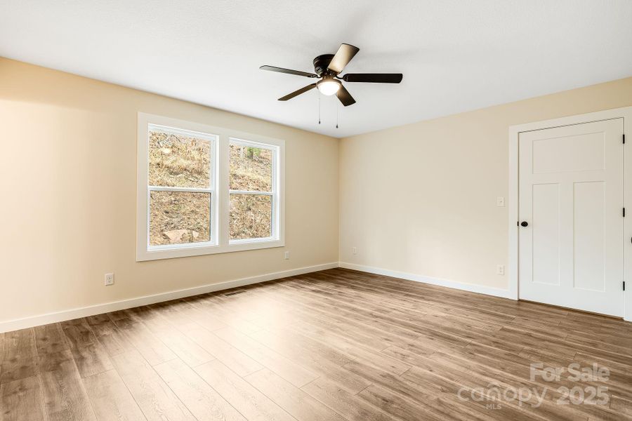 Spacious, unfurnished interior of a new home in , Weaverville (Image 13).